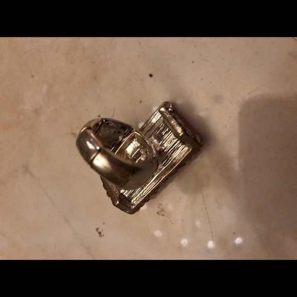 Large red beads and diamond like ring last day - Picture 4 of 4